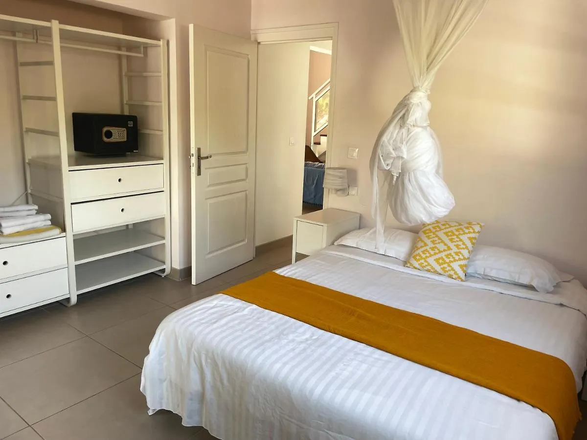 Villa Stone Pour 8 Personnes, Piscine Chauffee 5 Euros Par Jour, Acces Pmr, 5 Etoiles Sainte-Luce