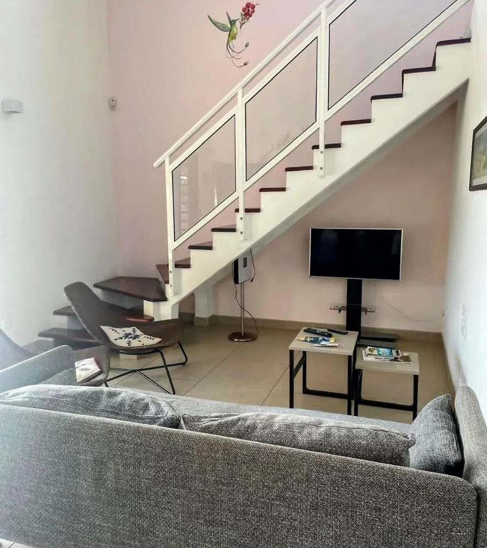 Villa Stone Pour 8 Personnes, Piscine Chauffee 5 Euros Par Jour, Acces Pmr, 5 Etoiles Sainte-Luce Martinica